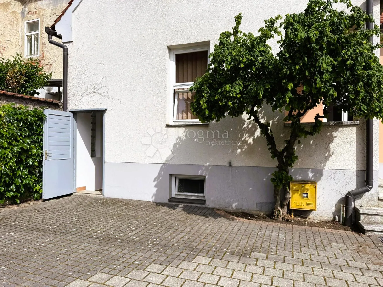 poslovni prostor 93 m² za ordinaciju ili ured - slika 15