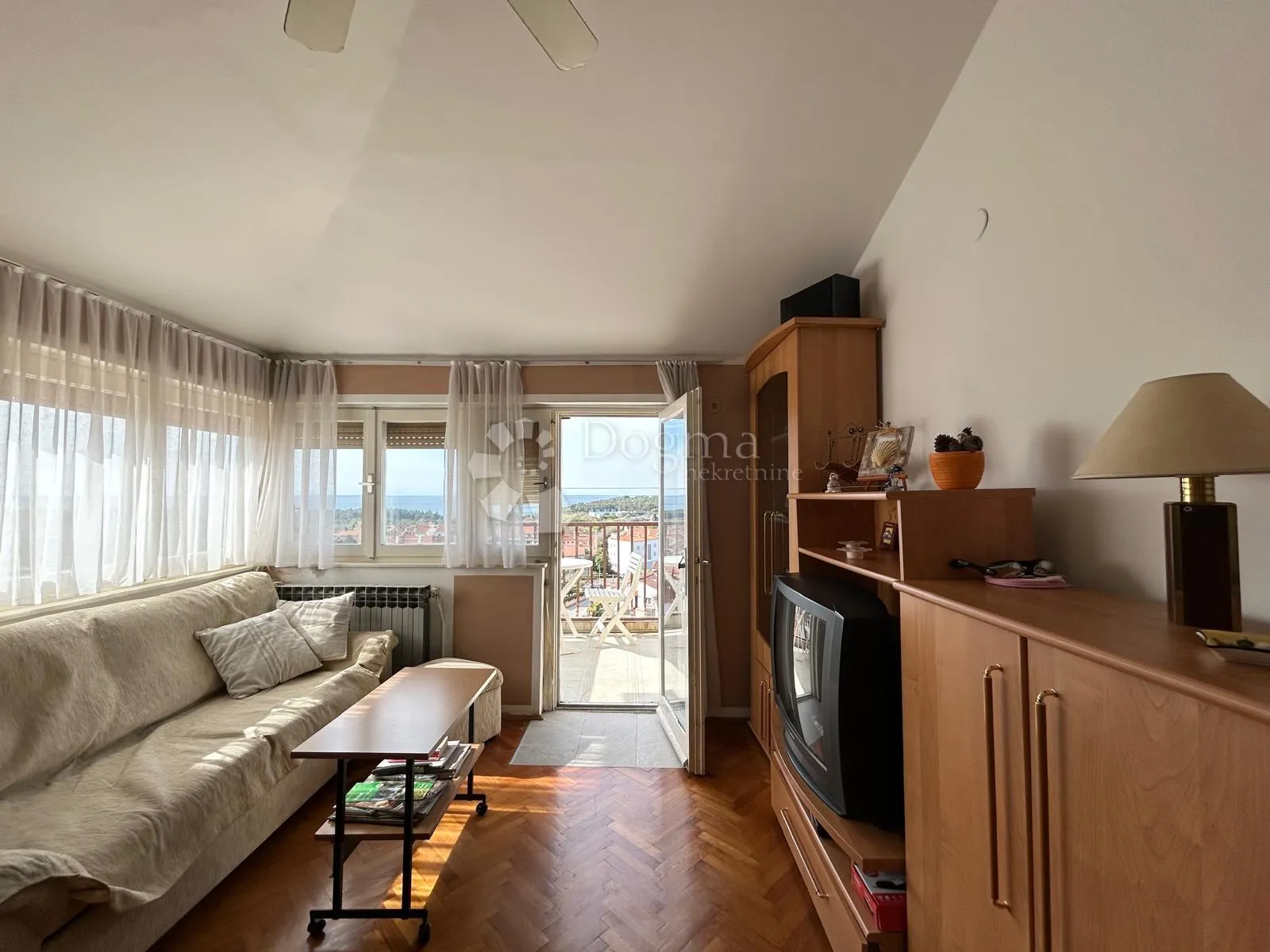 stan 47m2, top lokacija - pogled na more i rovinj - slika 8