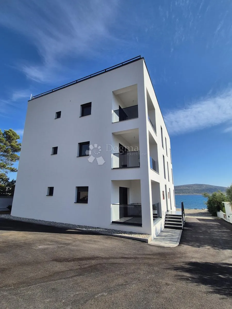 seline/starigrad - dvosoban stan 5 m od mora s6 zgrada a - slika 3