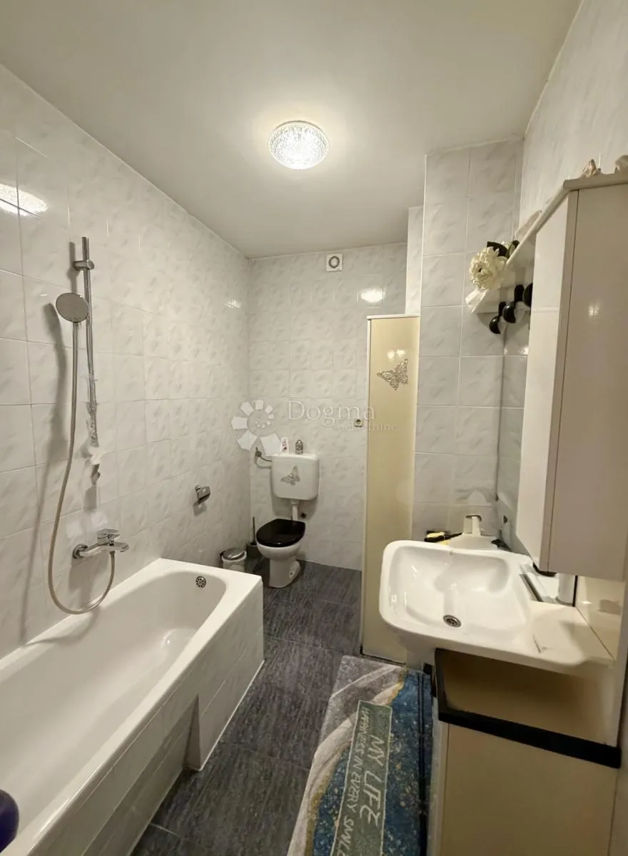 predivna kuća sa 4 stambene jedinice - rovinj - slika 28