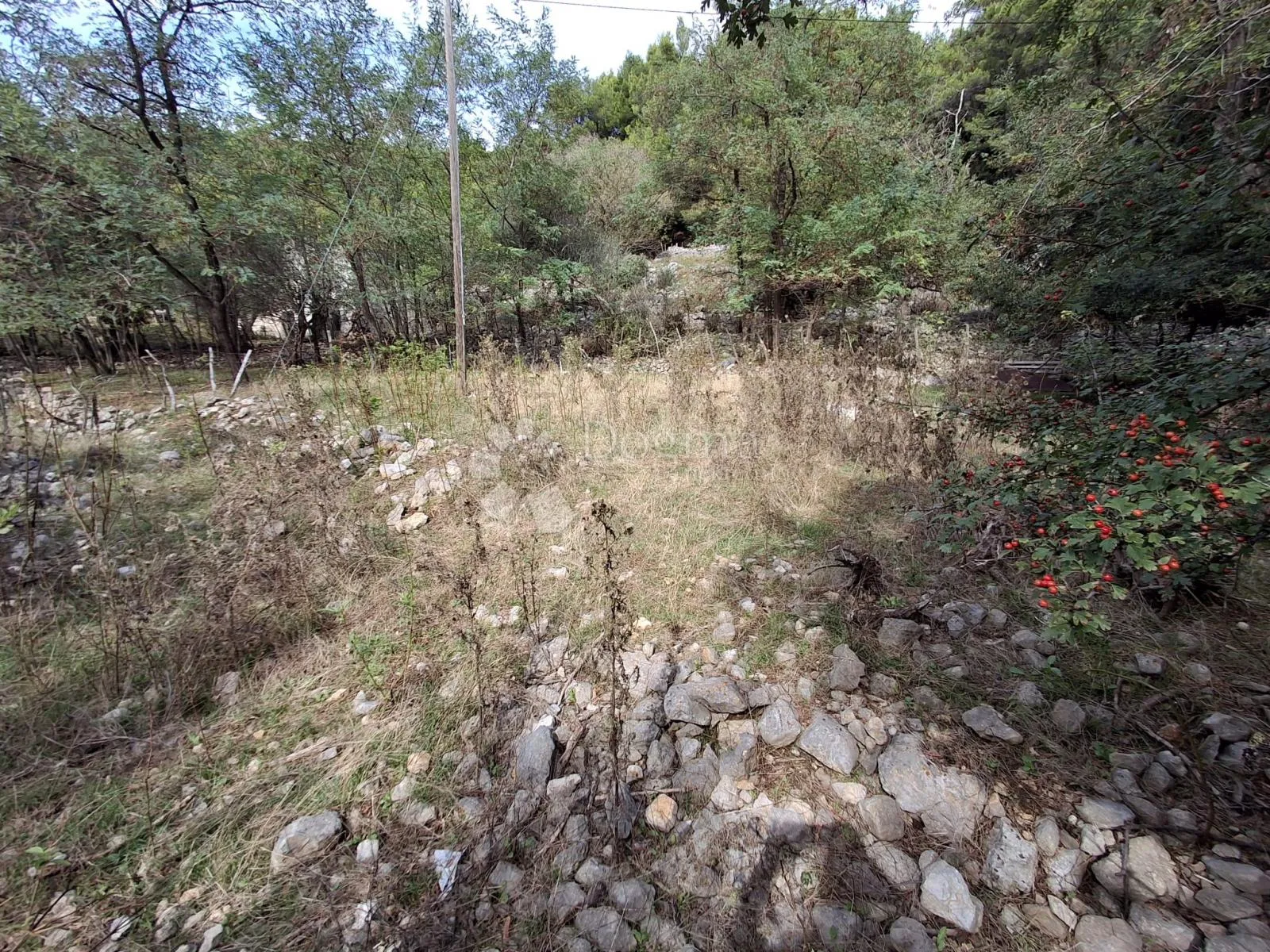 građevinski teren u supetarskoj drazi - slika 3
