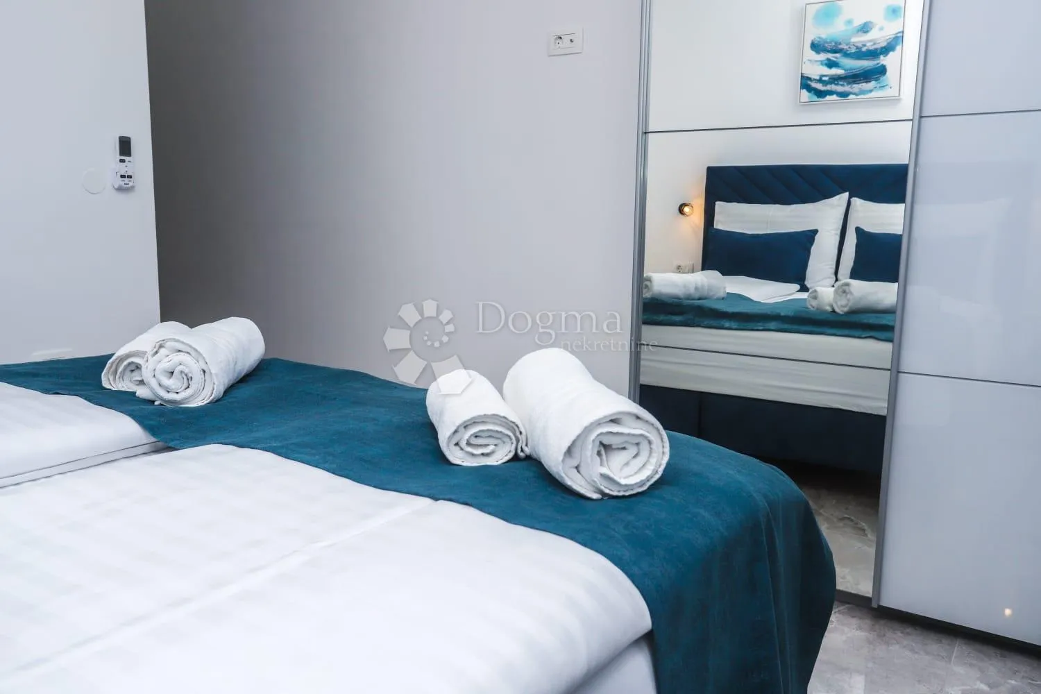 prekrasna dvojnica sa bazenom u okolici poreča - slika 27