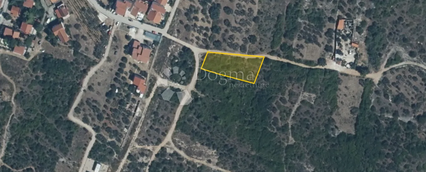 atraktivno zemljište vodice-tribunj - slika 2