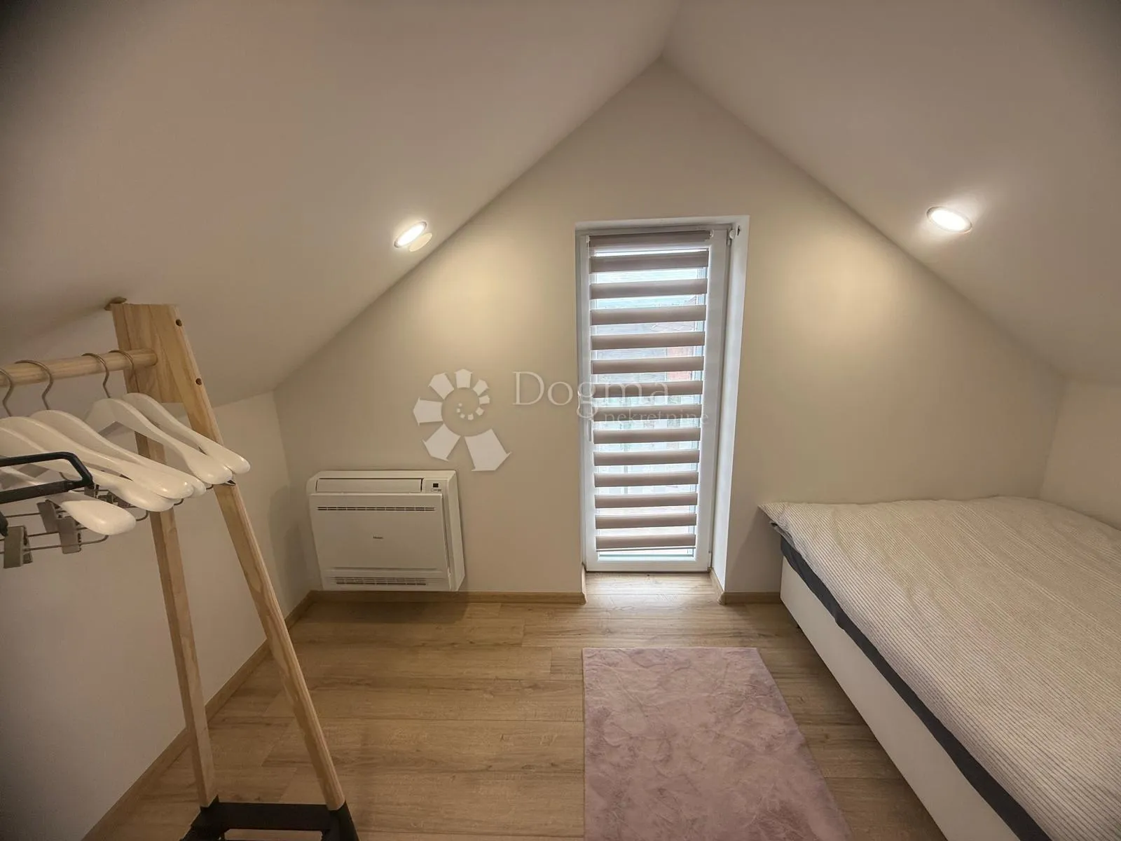 kuća za odmor - top uređena - izvrsna lokacija - slika 34