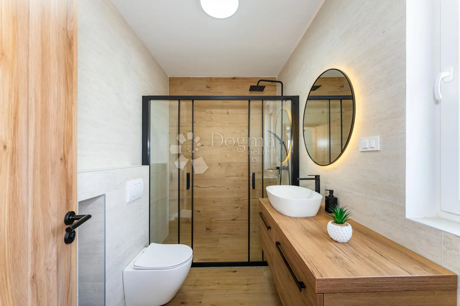 moderna vila s bazenom u žeravi - slika 26