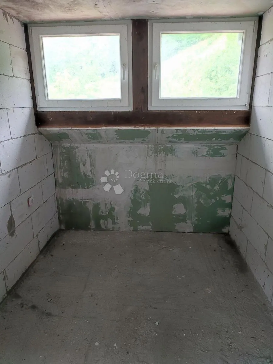 kuća s karakterom – vratno - slika 26