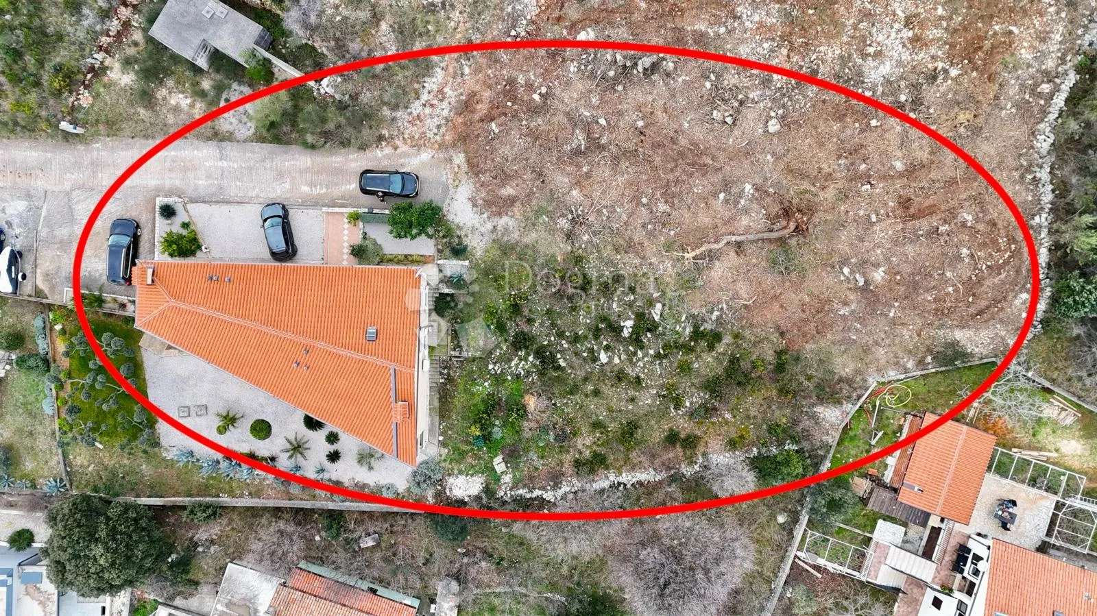 kuća sa 4 stana-pogled more i građevinska parcela - slika 53