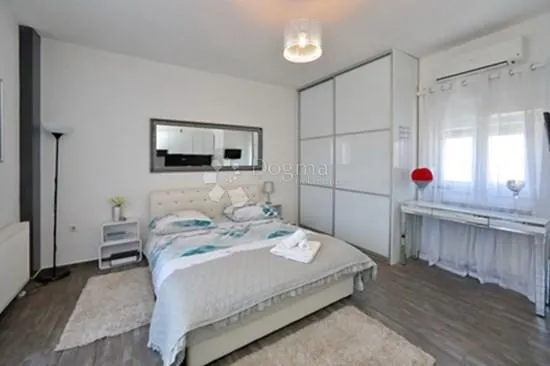 bibinje - apartmanska kuća prvi red do mora - slika 36