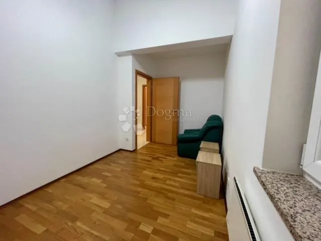 dva stana u jednom u taru - slika 23