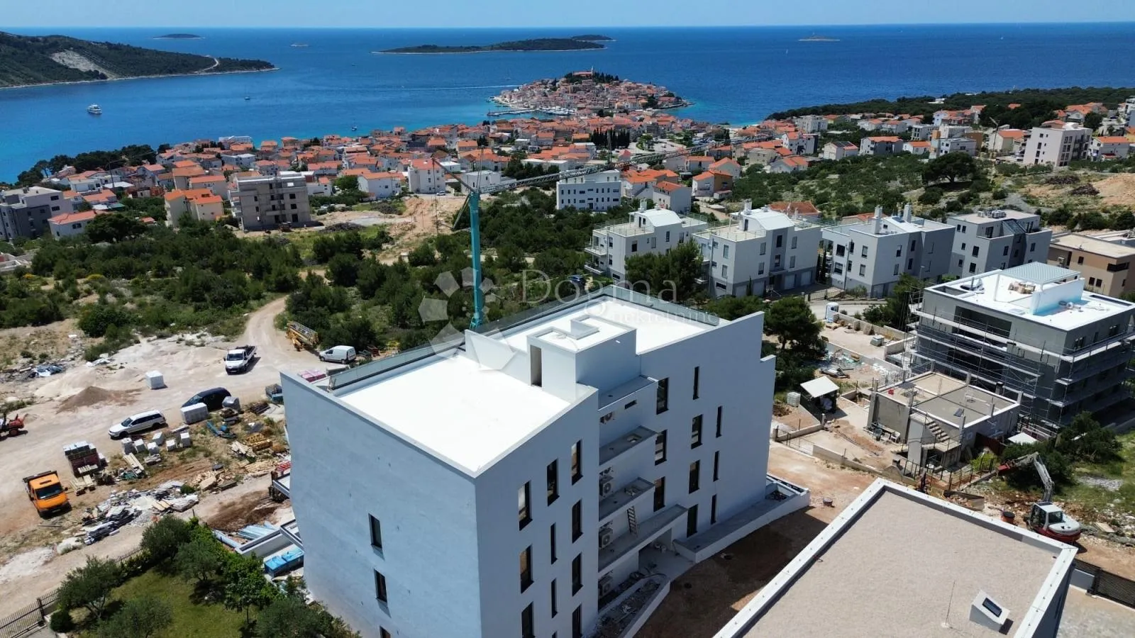primošten- prilika! stan s top pogledom - slika 15