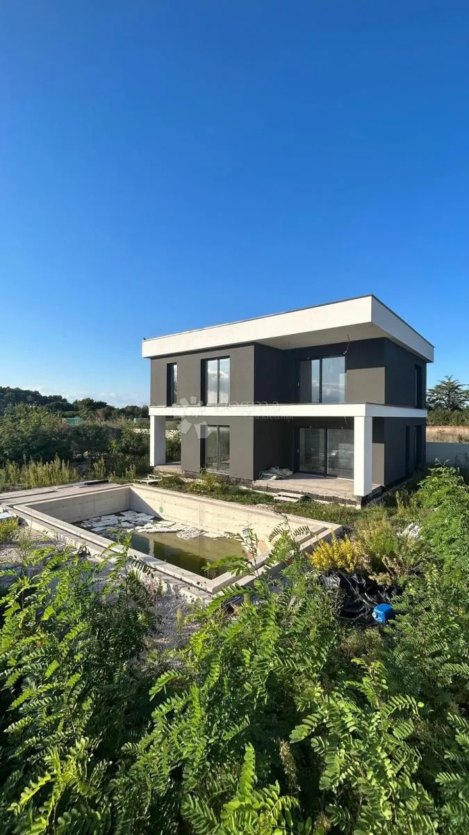 moderna vila s infinity bazenom -pula/štinjan - slika 2
