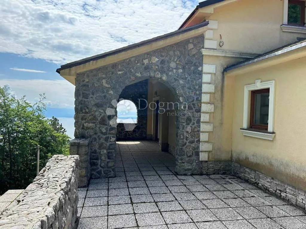 planinska oaza na učki: prilika za kreiranje idealnog doma - slika 8