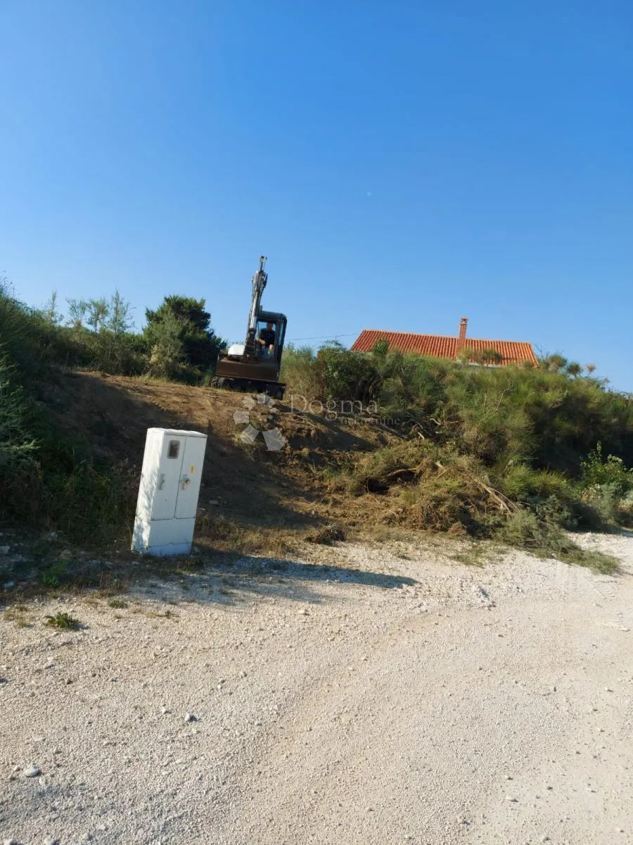 prodaje se građevinsko zemljište u ljubaču/ražanac - slika 6