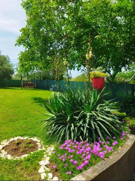 dugoročni najam – kuća lilla, 69 m² + 800 m² privatne okućnice, loborika - slika 2