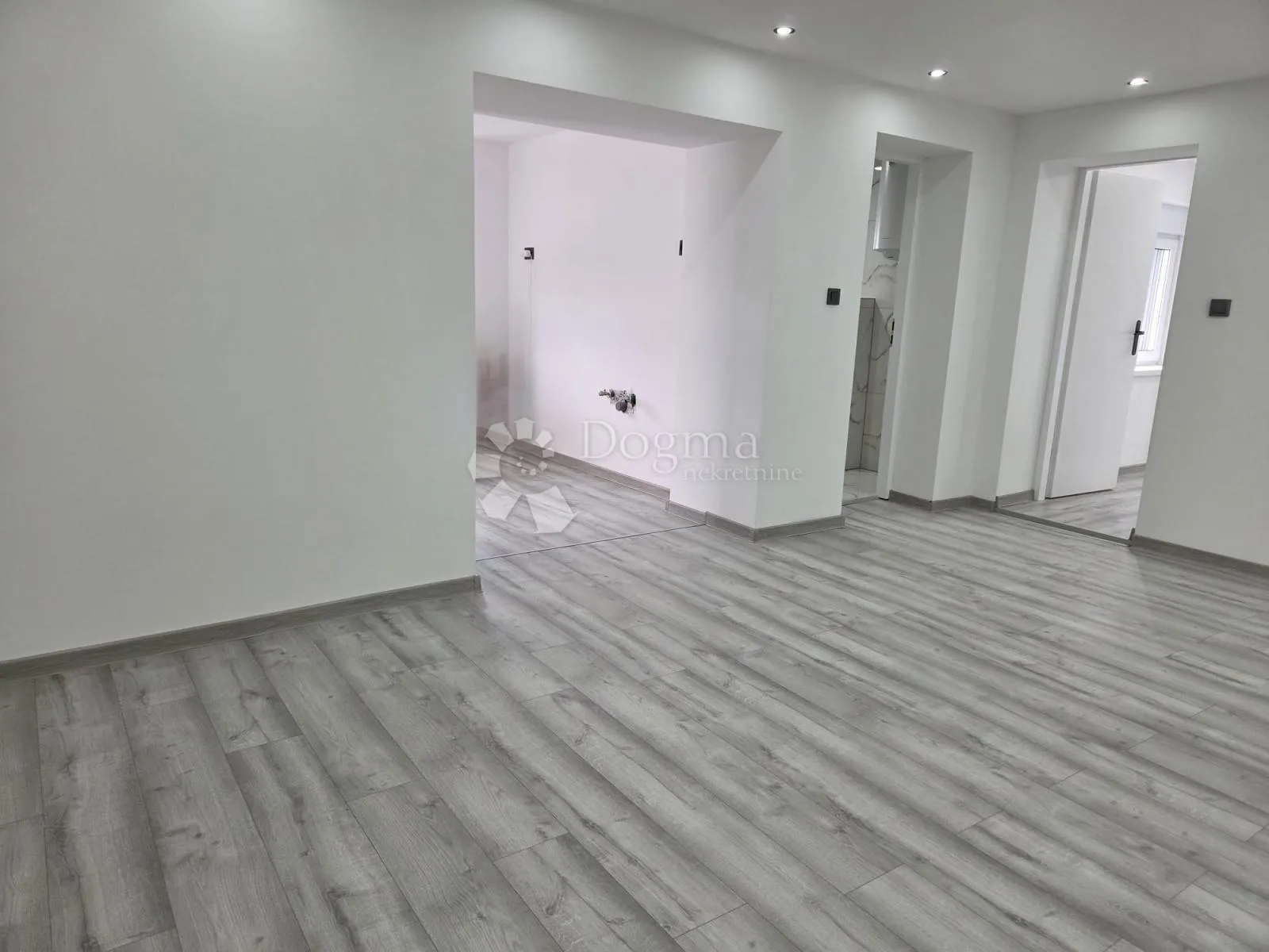 valpovo – kuća 80 m², potpuno renovirana - slika 9