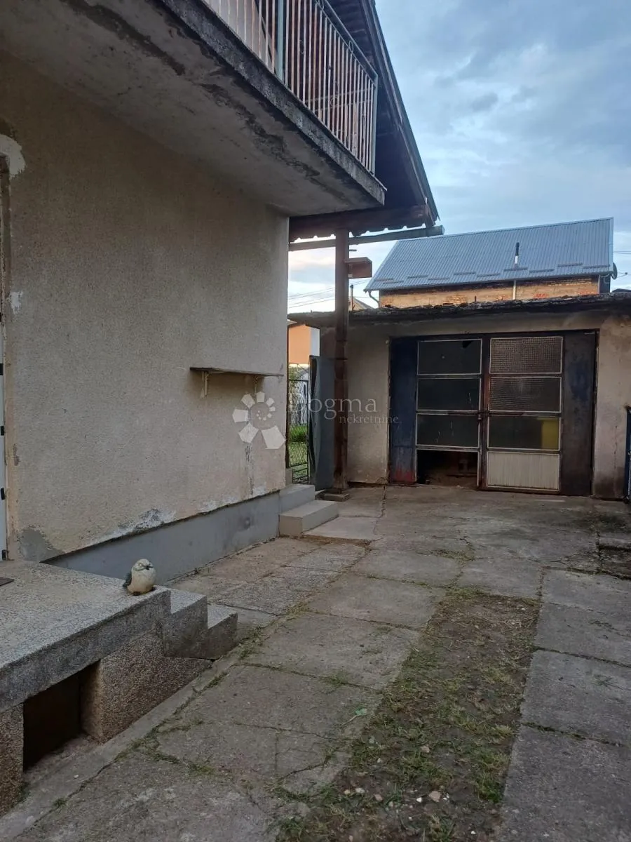 prostrana obiteljska kuća s velikom okućnicom – sisak (zeleni brijeg) - slika 4