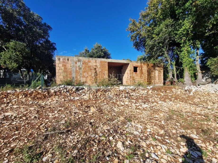 apartmanska kuća-započeta gradnja - slika 4