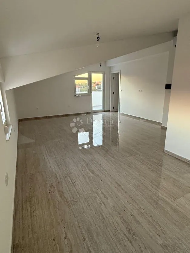 luksuzna novogradnja - apartman u blizini mora prilika ! - slika 3