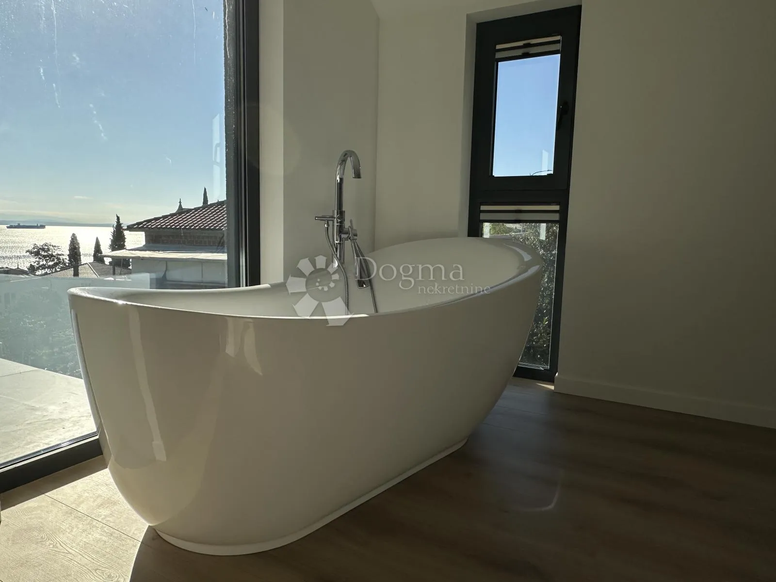 opatija luksuzni penthouse sa bazenom - slika 17
