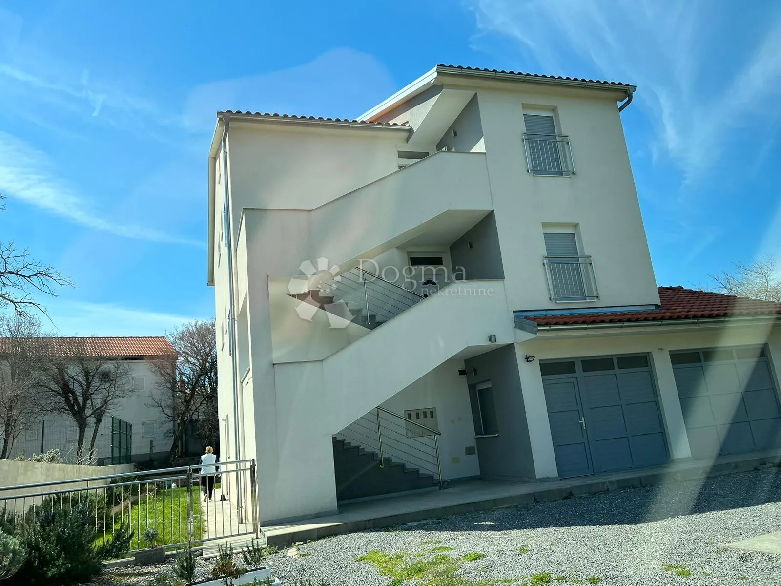 etaža kuće sa dva apartmana,novi vinodolski - slika 4