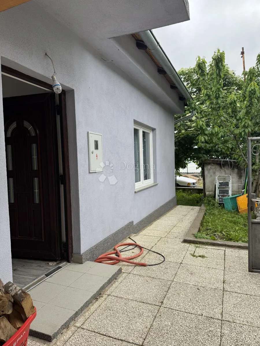 samostojeća prizemnica sa okućnicom - škurinje - slika 11