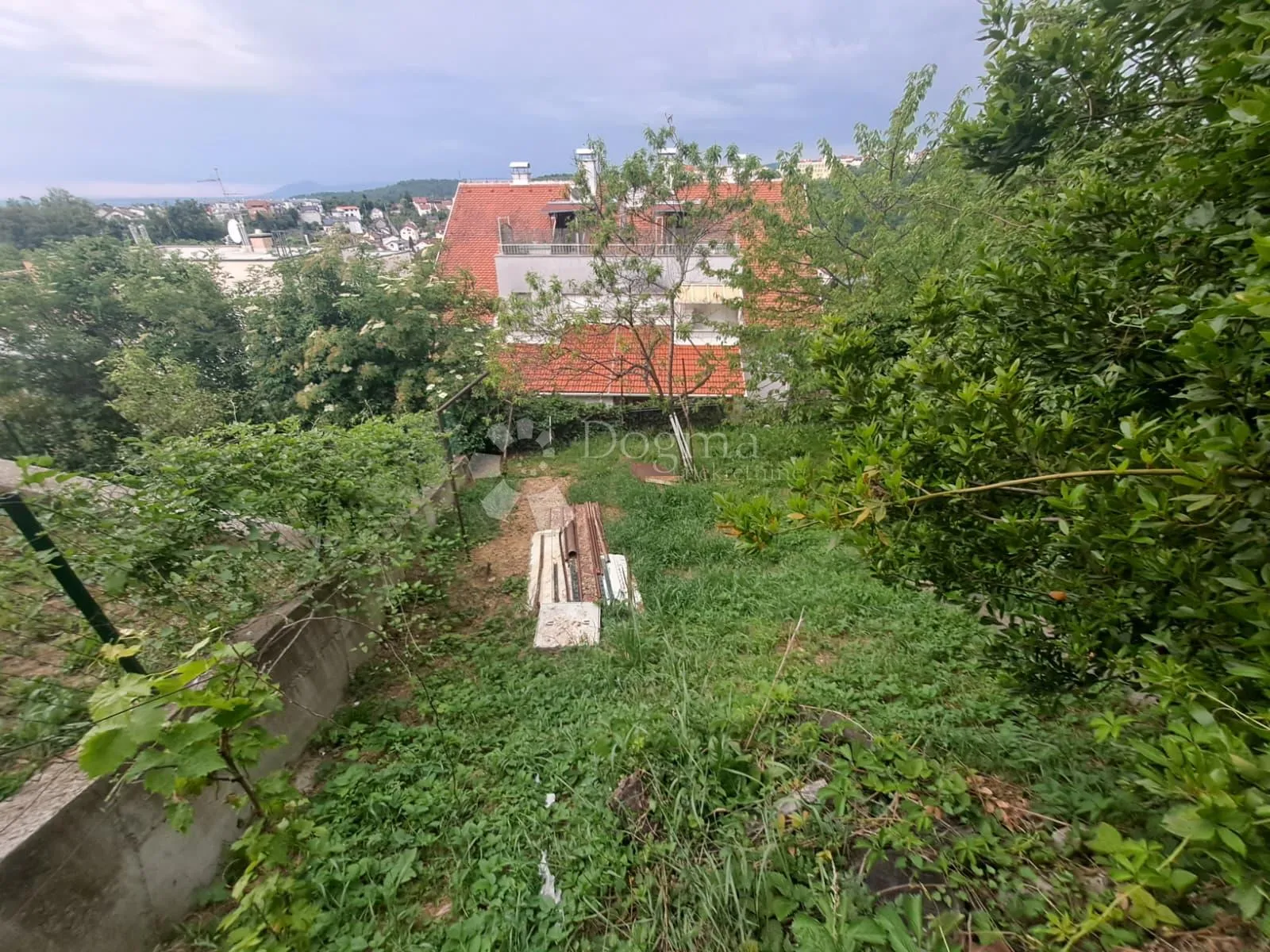 kuća s potencijalom na vrhovcu - slika 16