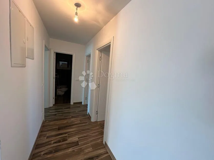 luksuzni apartman - slika 4
