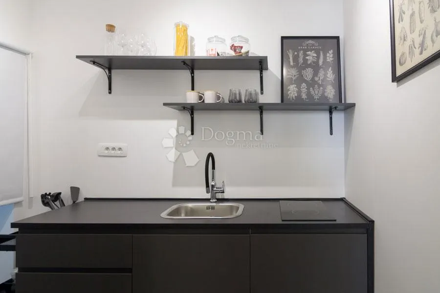 6 apartmana s bazenom u centru pule - slika 34