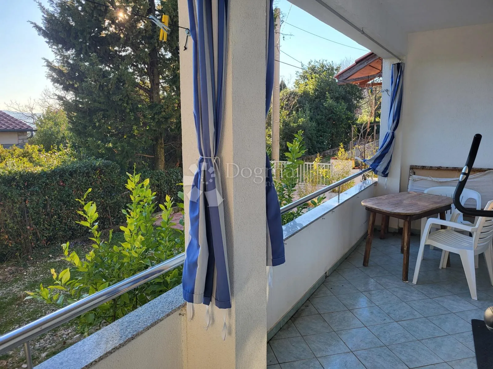 kuća u neposrednoj blizini mora - slika 2