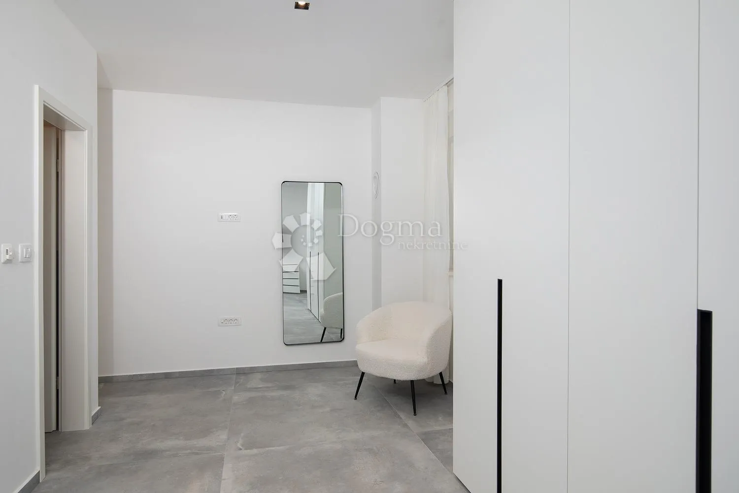 prekrasan penthouse s pogledom na more - fažana - slika 17