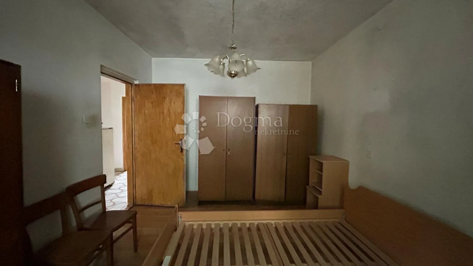 kuća za renovaciju s terasom s koje nećete željeti otići! - slika 21