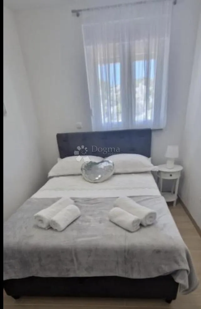 dvojna kuća sa tri apartmana, sevid - slika 14