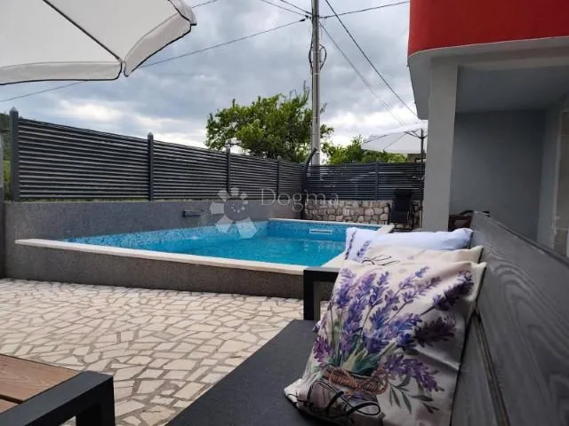samostojeća kuća s bazenom – križišće - slika 5