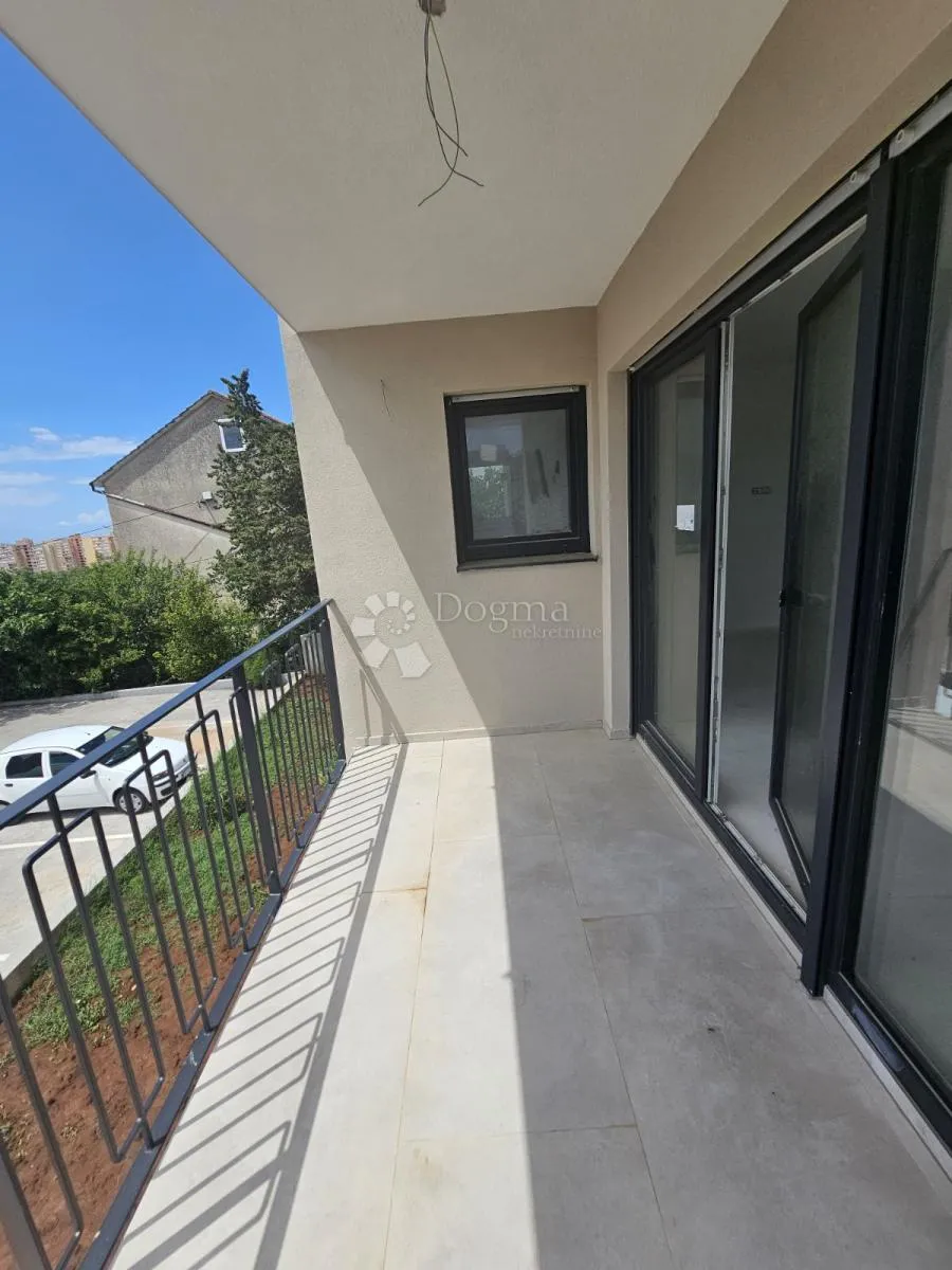 kvalitetna novogradnja pula, 95m2, 2ss+db - slika 5