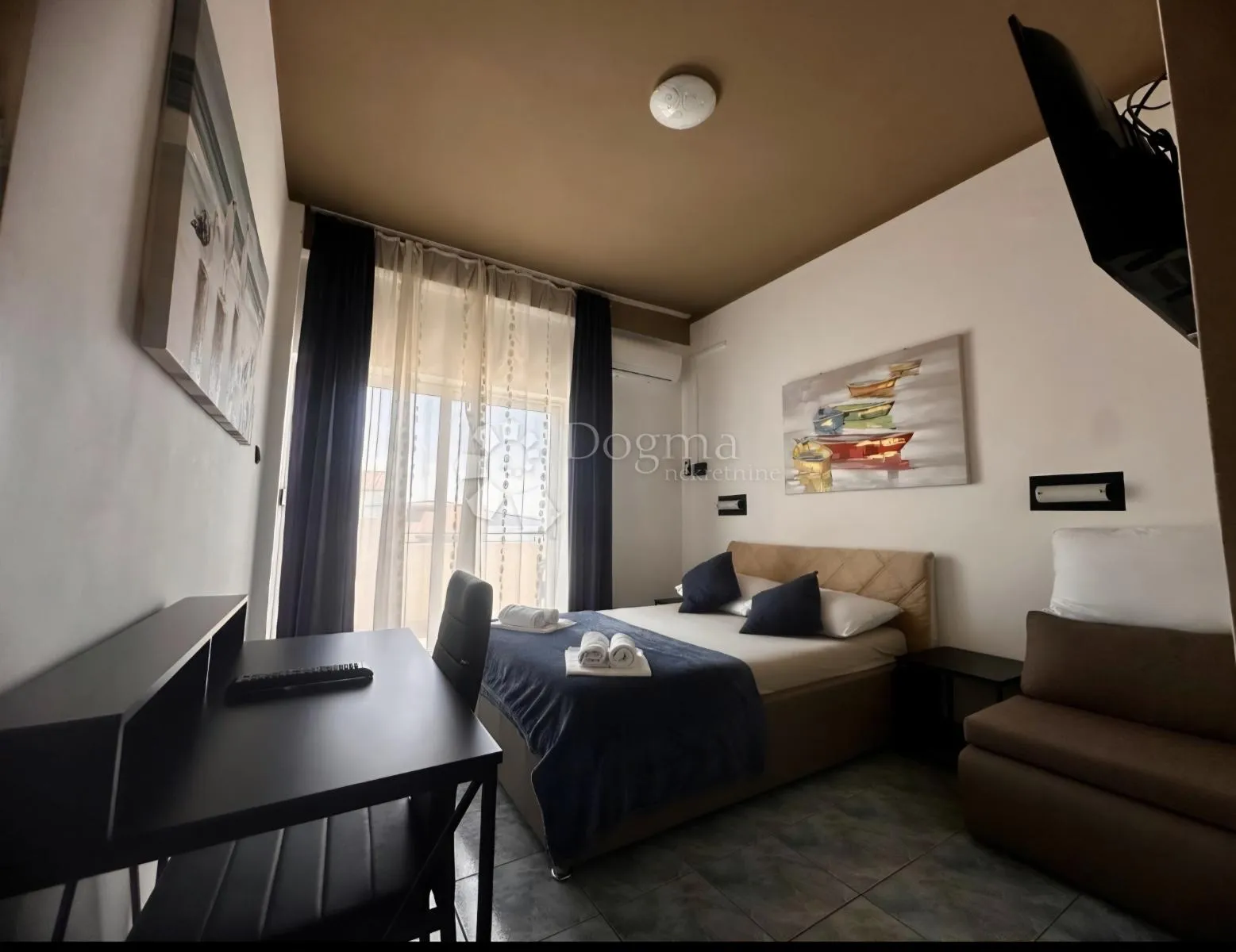 apartmanska kuća sa zatvorenim bazenom, nemira, omiš - slika 2