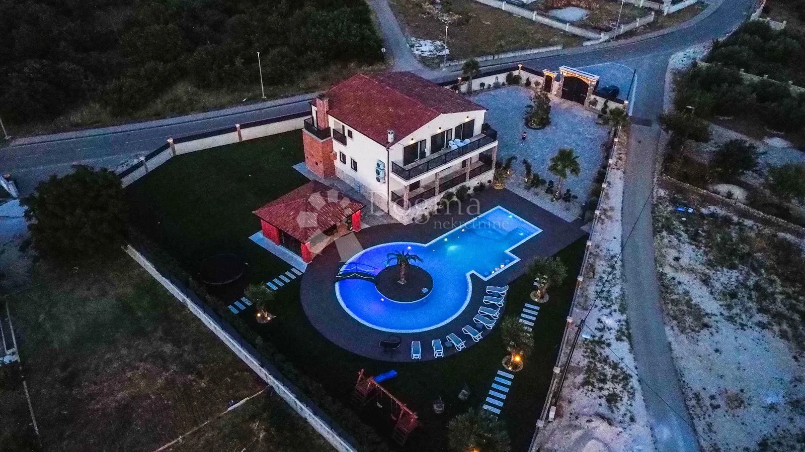 hacienda s najvećim privatnim bazenom u okolici - slika 30