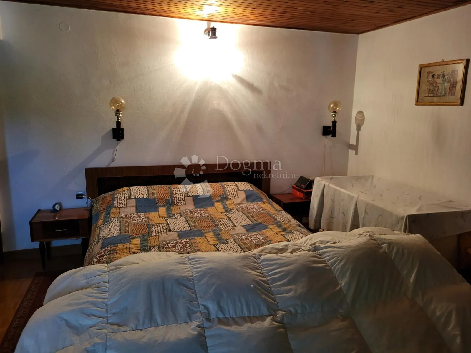 kuća sa garažom - slika 11
