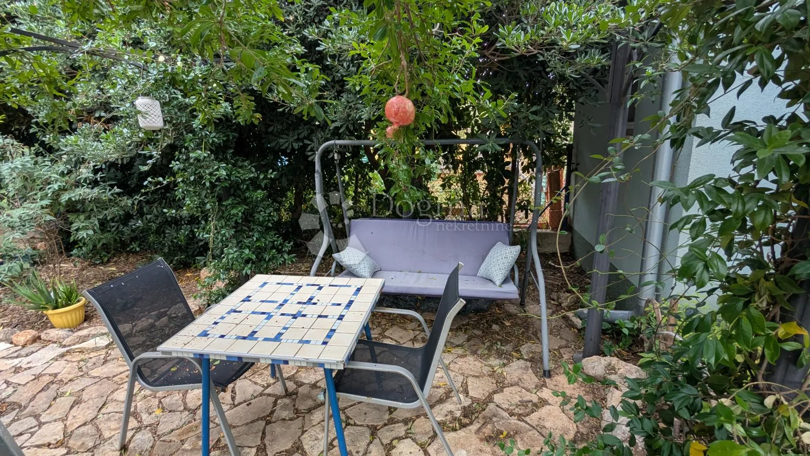 predivna apartmanska kuća na odličnom mjestu - slika 15