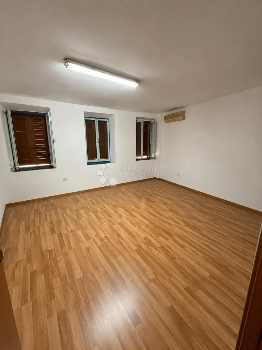 investicijska prilika! 3 stana - stara jezgra rovinja - slika 9