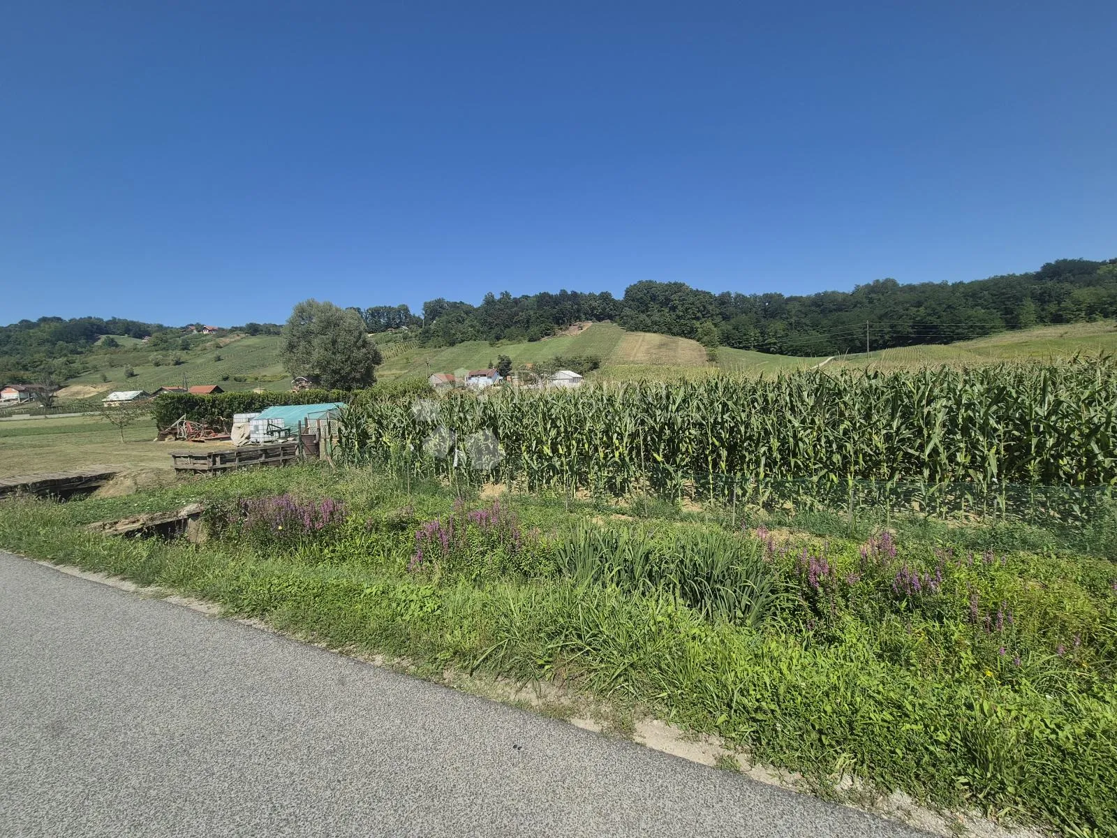 građevinsko zemljište 1.949m² nadomak centra sv. križa začretja! - slika 2