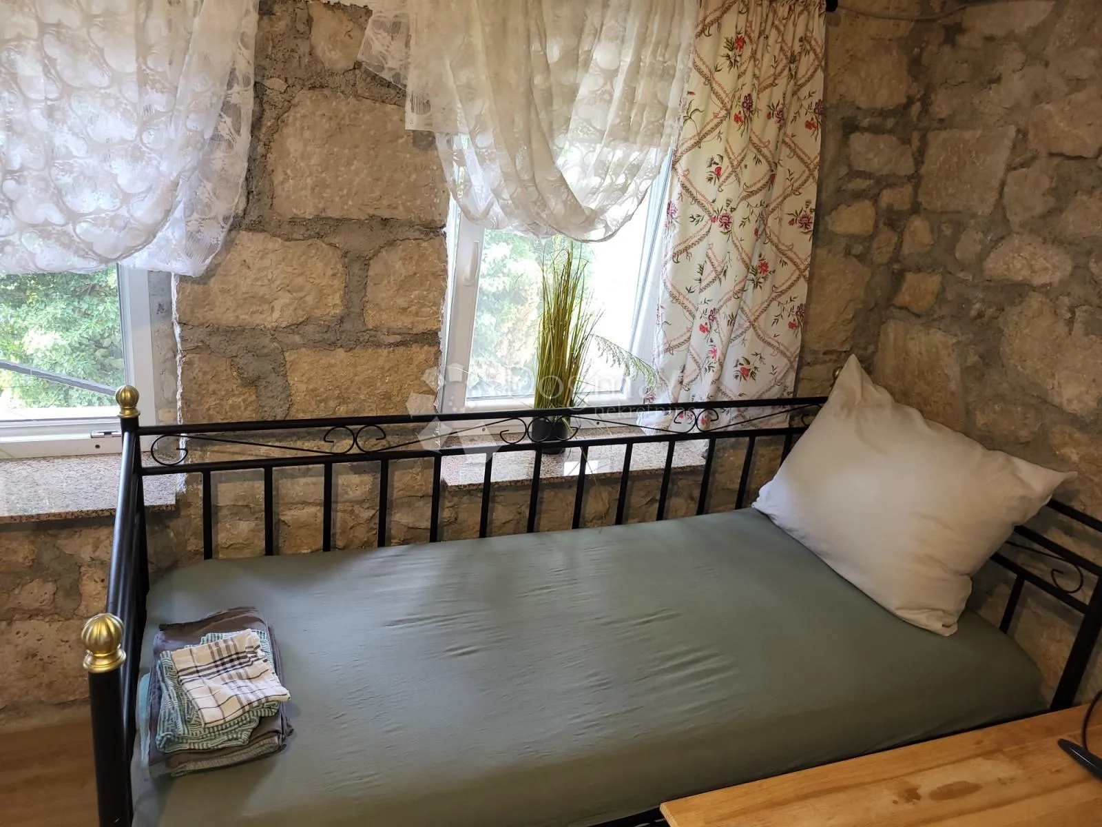 grižane – dva uređena studio apartmana - slika 4