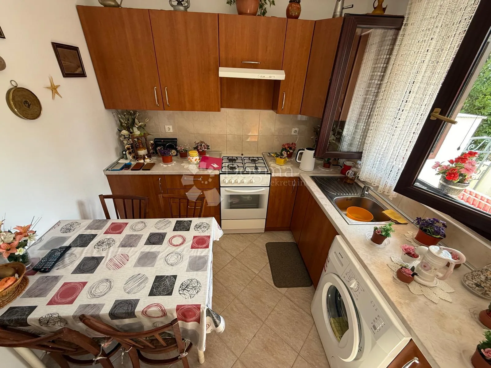 apartman s pogledom 50 m od mora - slika 12