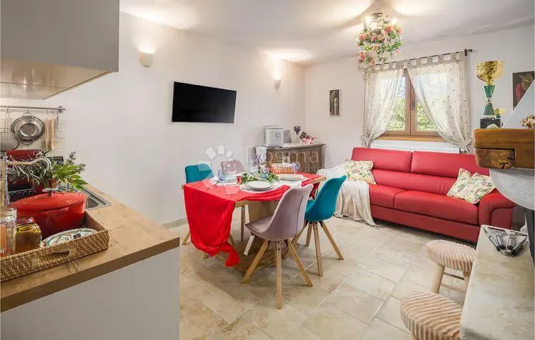 nova kuća sa dva stana i jacuzzijem - krnica - slika 23