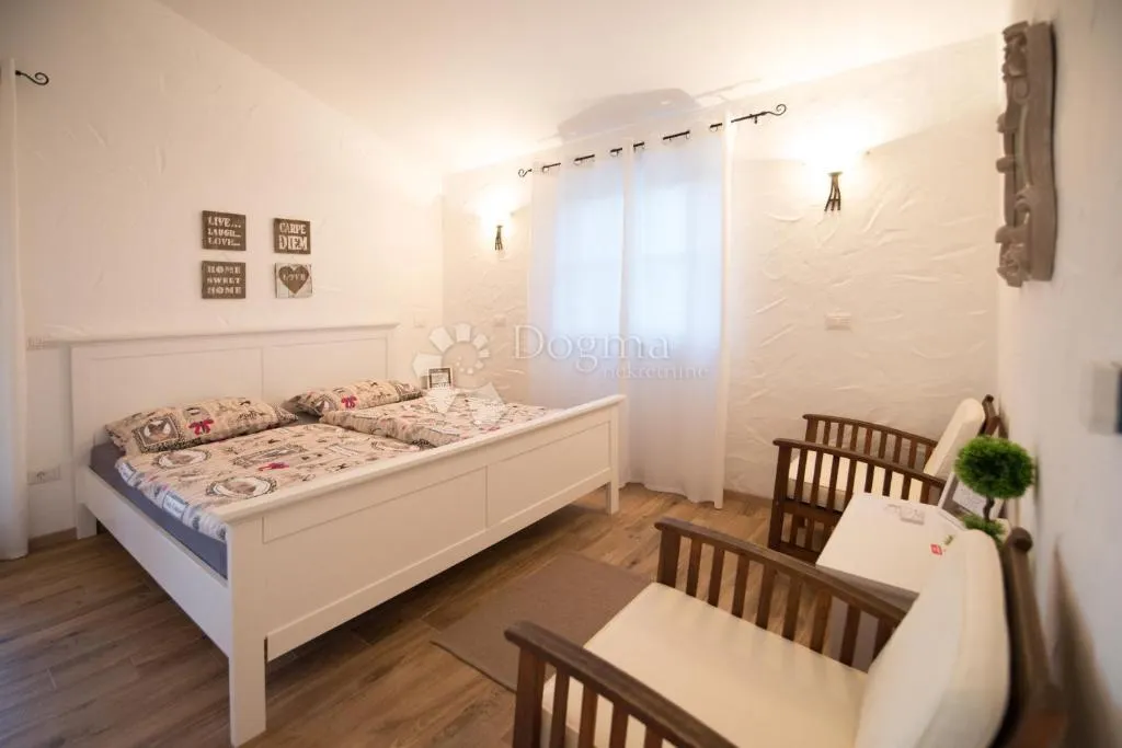 sveti lovreč - predivna kamena vila - slika 8