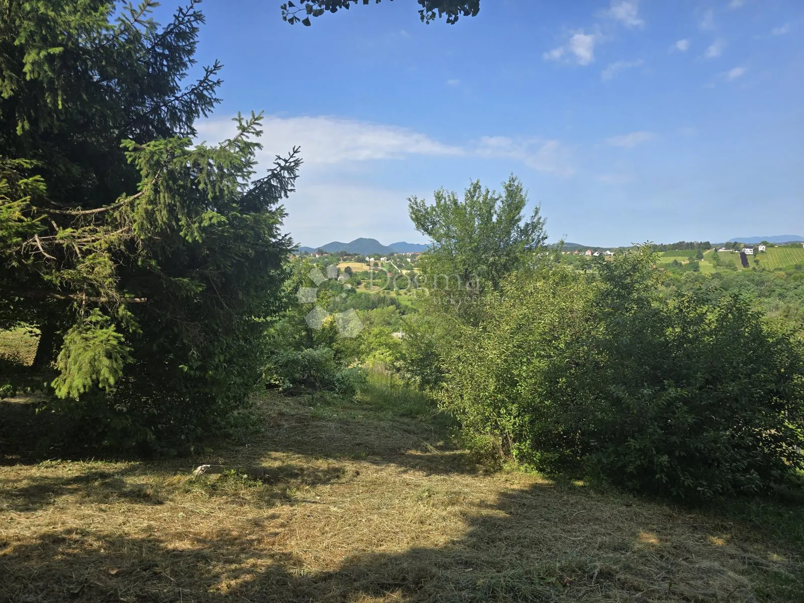 zemljište sa dušom i pogledom - slika 2
