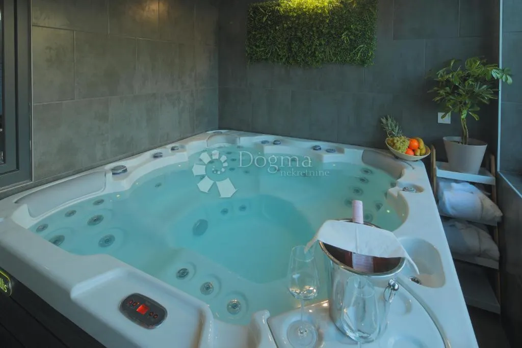 moderne kuće s vrtom i jacuzzijem – prilika za investitore! - slika 14