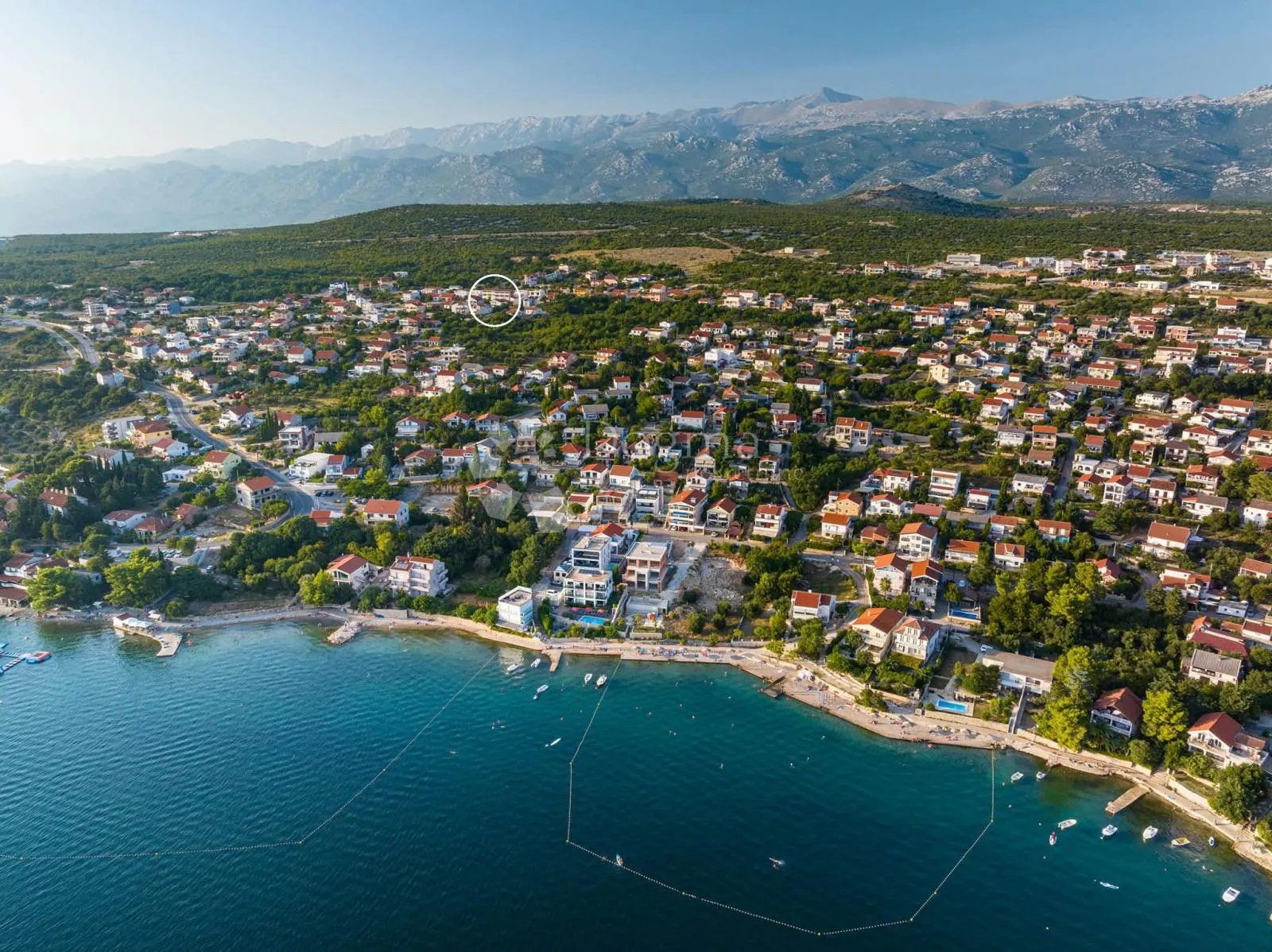 troetažni stan s terasom i pogledom na more - slika 20