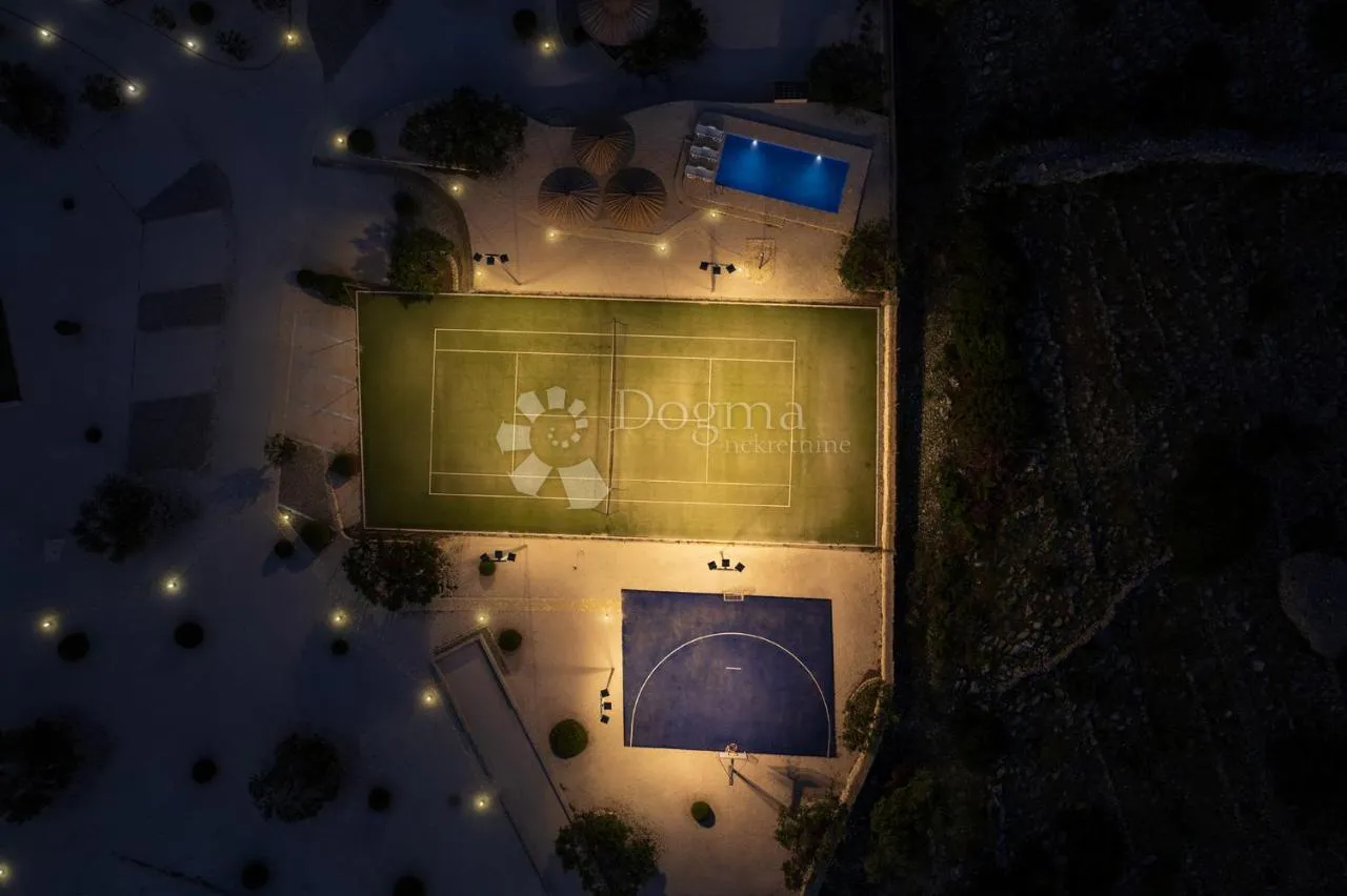 hacienda na braču 10000m2 okućnice - slika 33