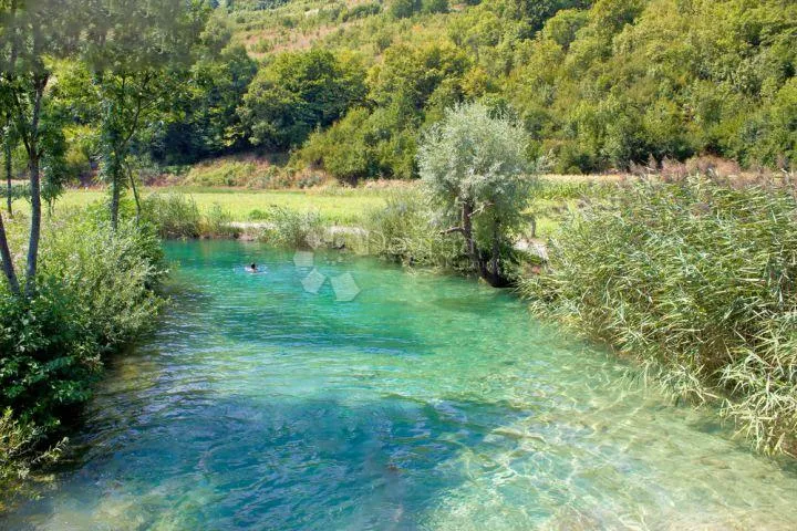 impresivno imanje uz rijeku koranu - slika 3