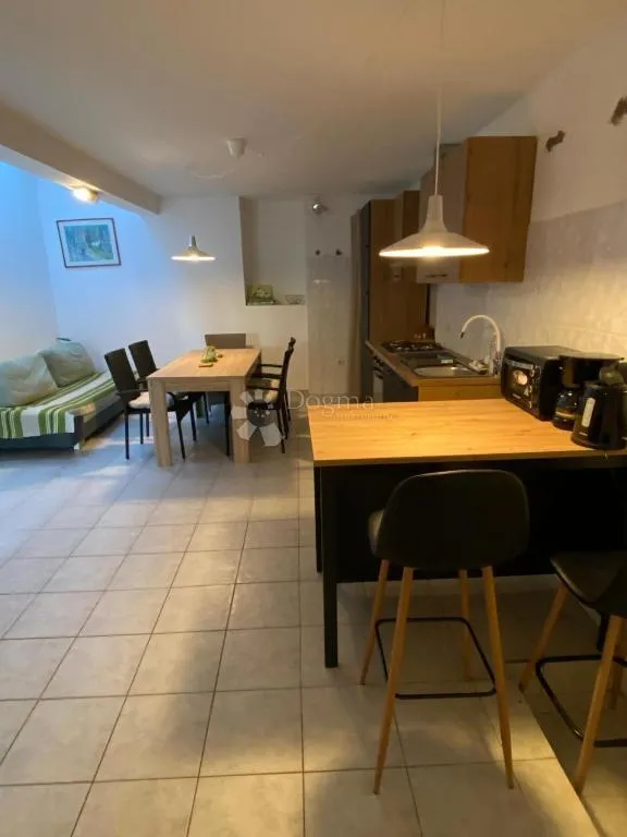 funtana!prilika!uhodana apartmanska kuća na parceli sa velikim potencijalom! - slika 33